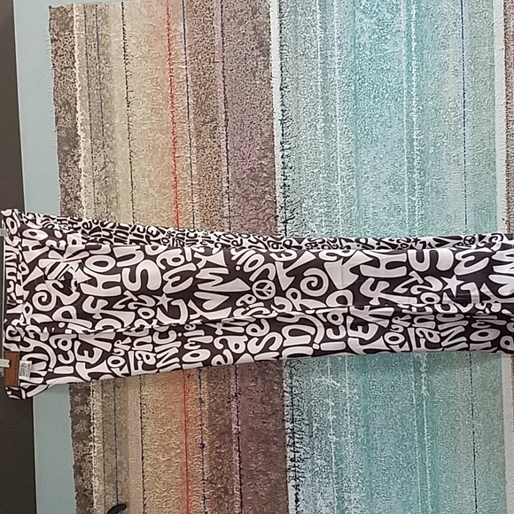 'Lisa Says Gah'    Size 6 tts. NEW WITH TAGS  Lyric Print  Beatles  70's Peace - Picture 7 of 15